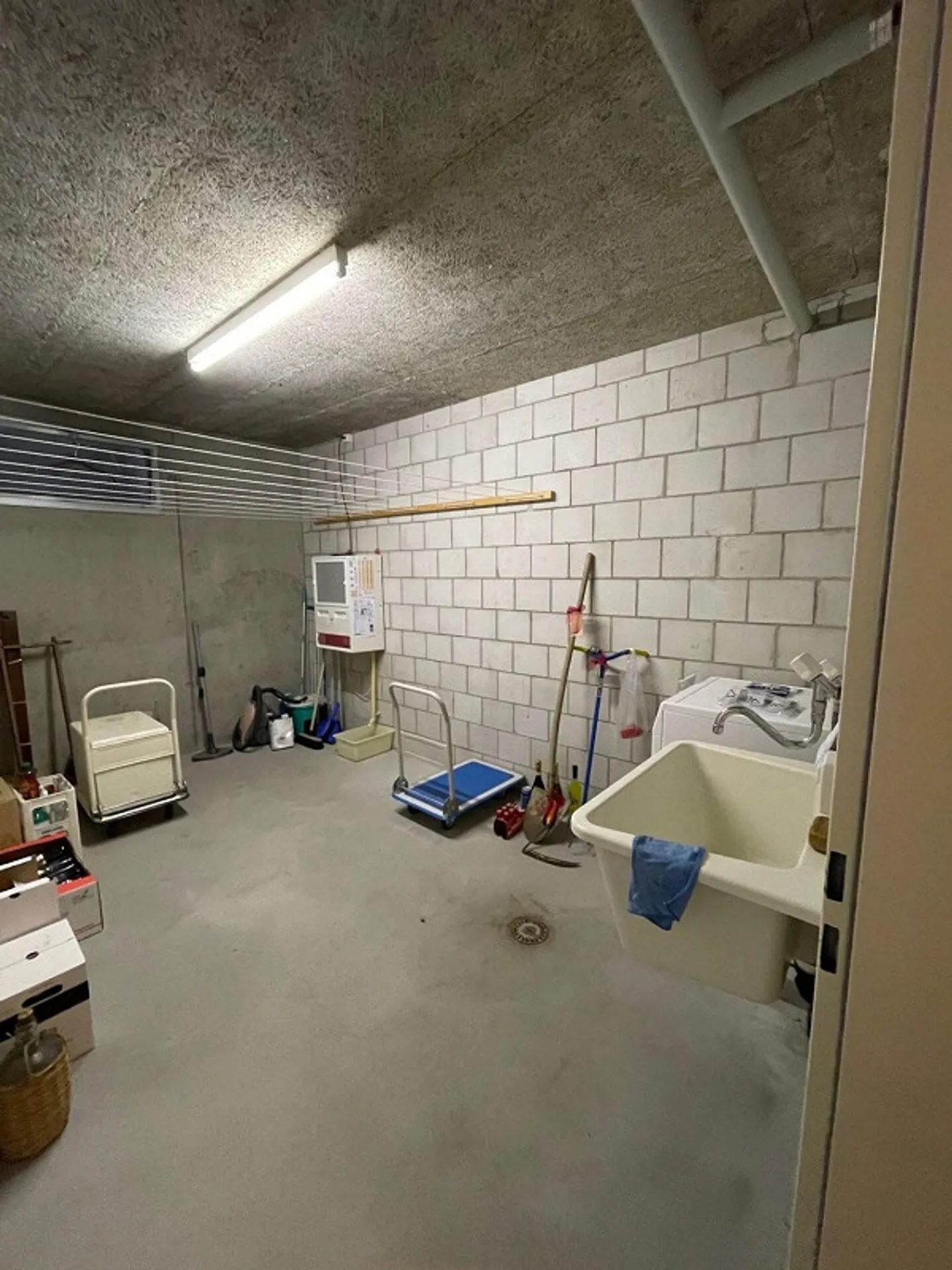 COZY 4.5-ROOM APARTMENT IN A QUIET ENVIRONMENT - Photo 12 of 12