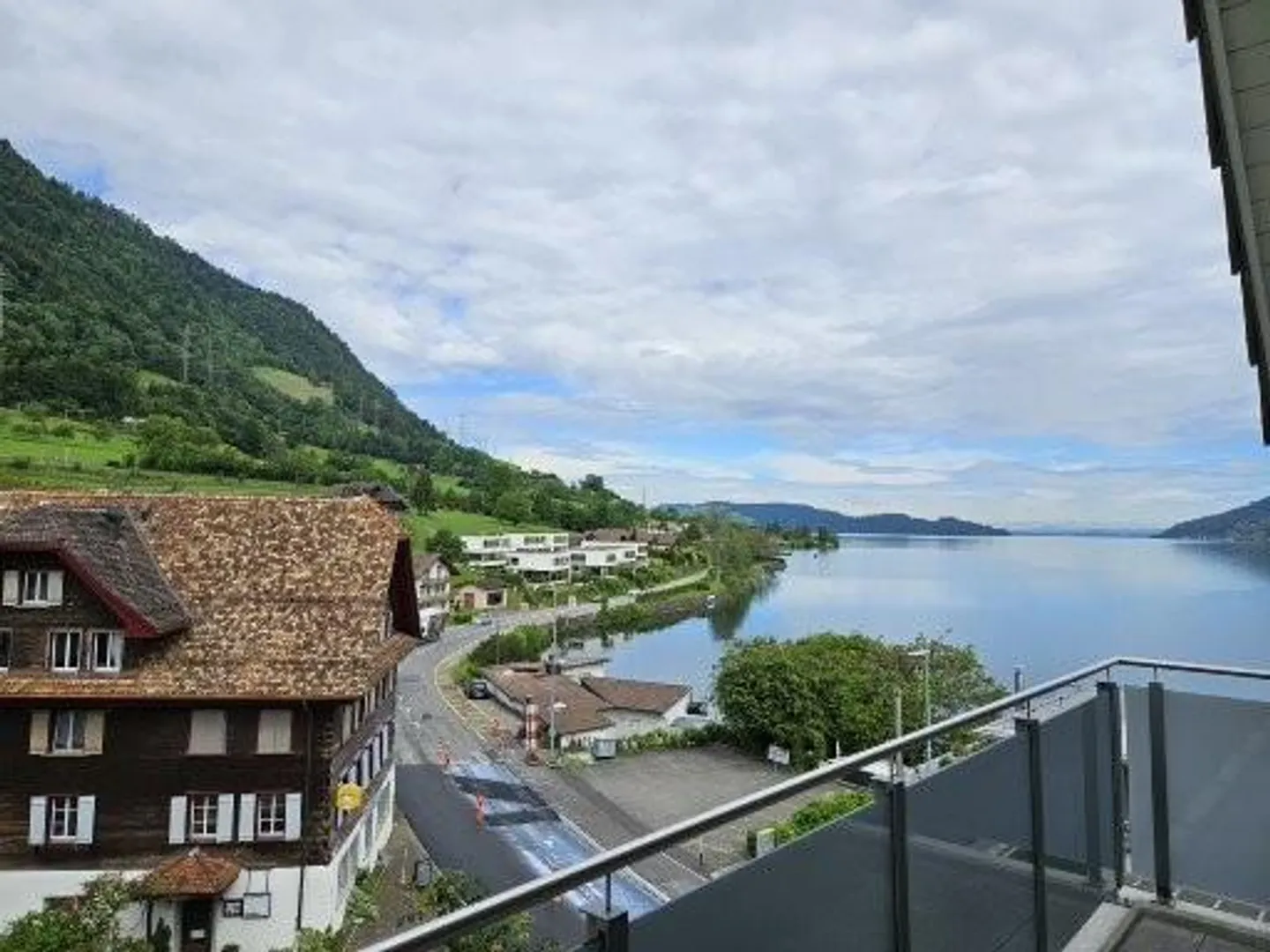 Penthouse mit See- und Bergblick - Foto 7 von 27