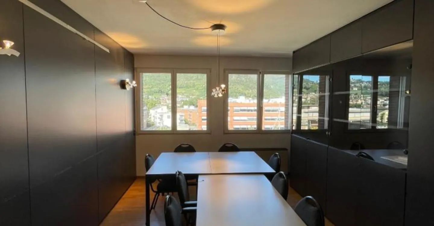 COMFORTABLE OFFICES IDEAL FOR YOUR BUSINESS - Photo 9 of 9