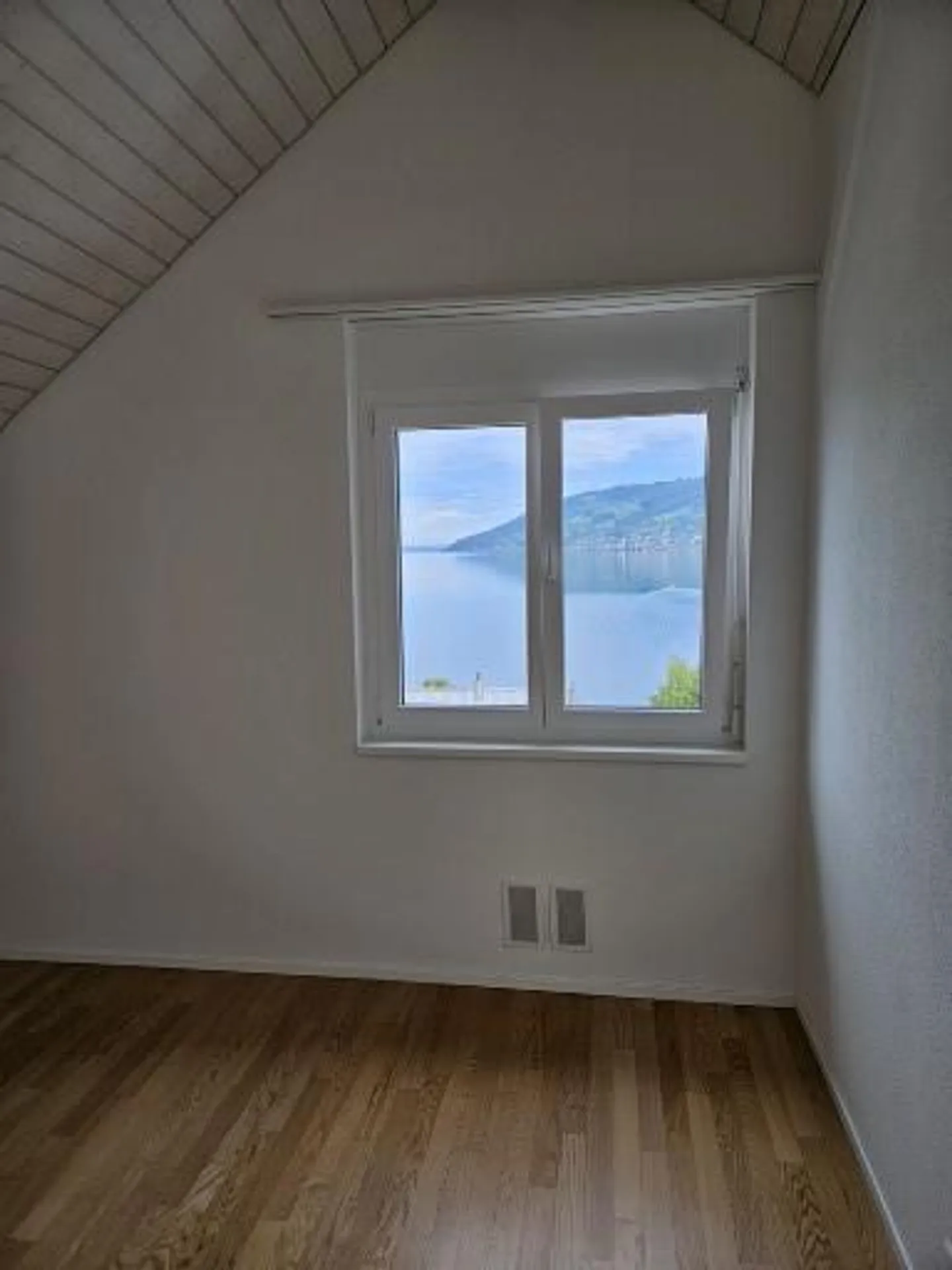 Penthouse mit See- und Bergblick - Foto 17 von 27