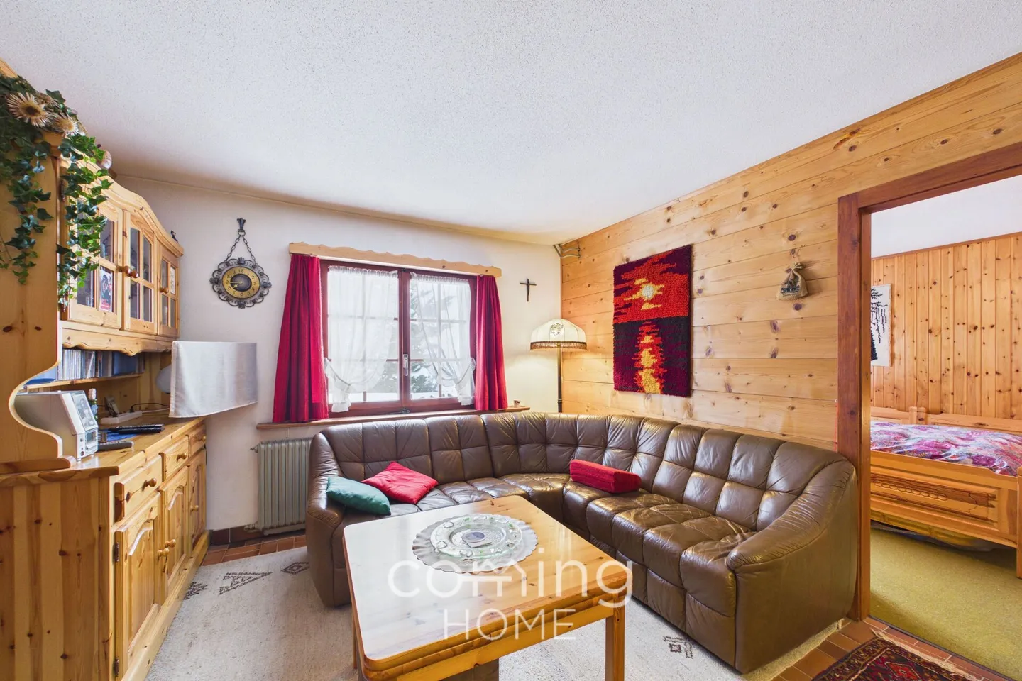 Chalet avec Deux Appartements et Potentiel de Développement à Bürchen - Photo 2 sur 19