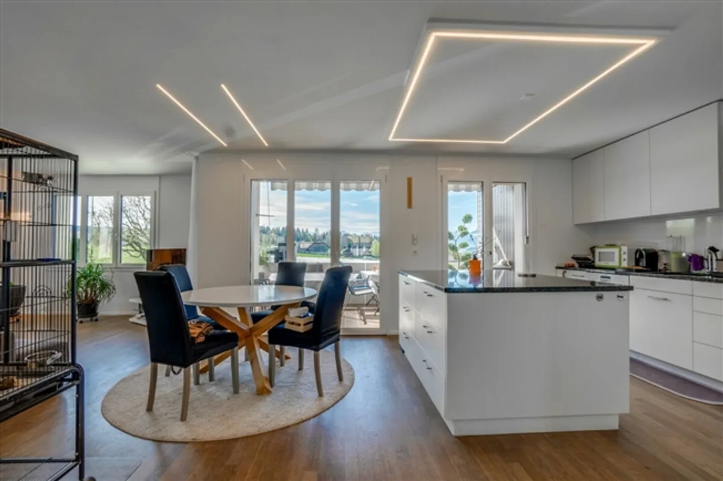 Appartement de 4,5 pièces de rêve dans un complexe résidentiel calme et bien entretenu - Photo 6 sur 13