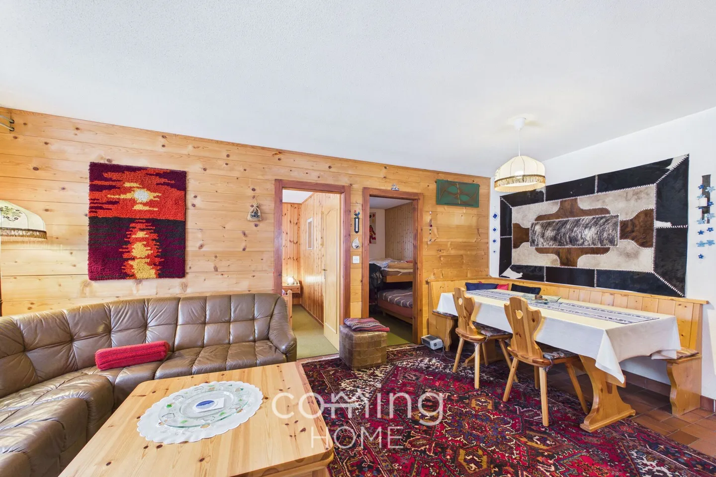 Chalet avec Deux Appartements et Potentiel de Développement à Bürchen - Photo 3 sur 19