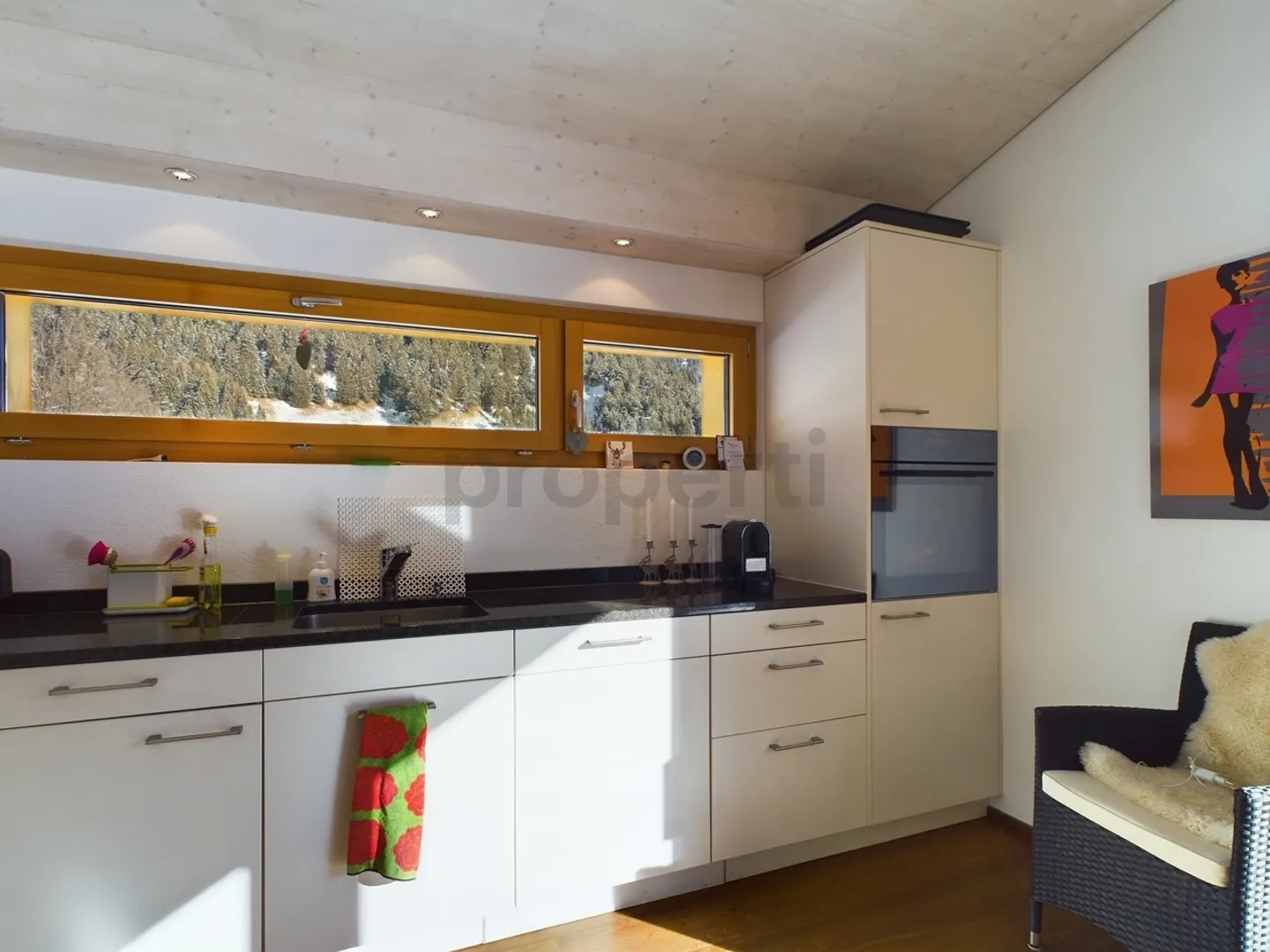 Modern 3.5 Room Attic Apartment in Peist (Municipality of Arosa) - Photo 4 of 11