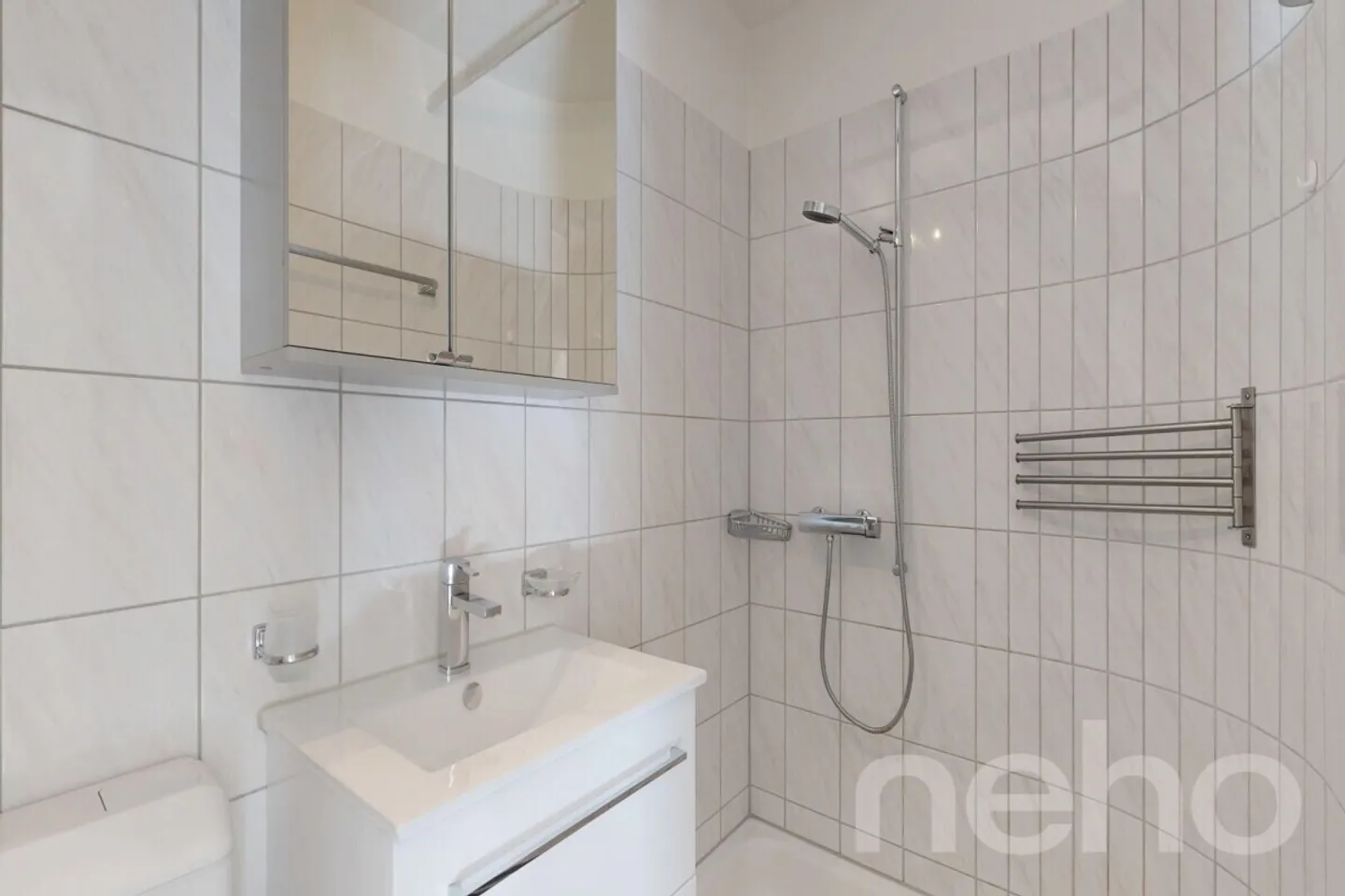 Maison de ville d'angle avec jardin et intimité près de Zurich - Photo 7 sur 12