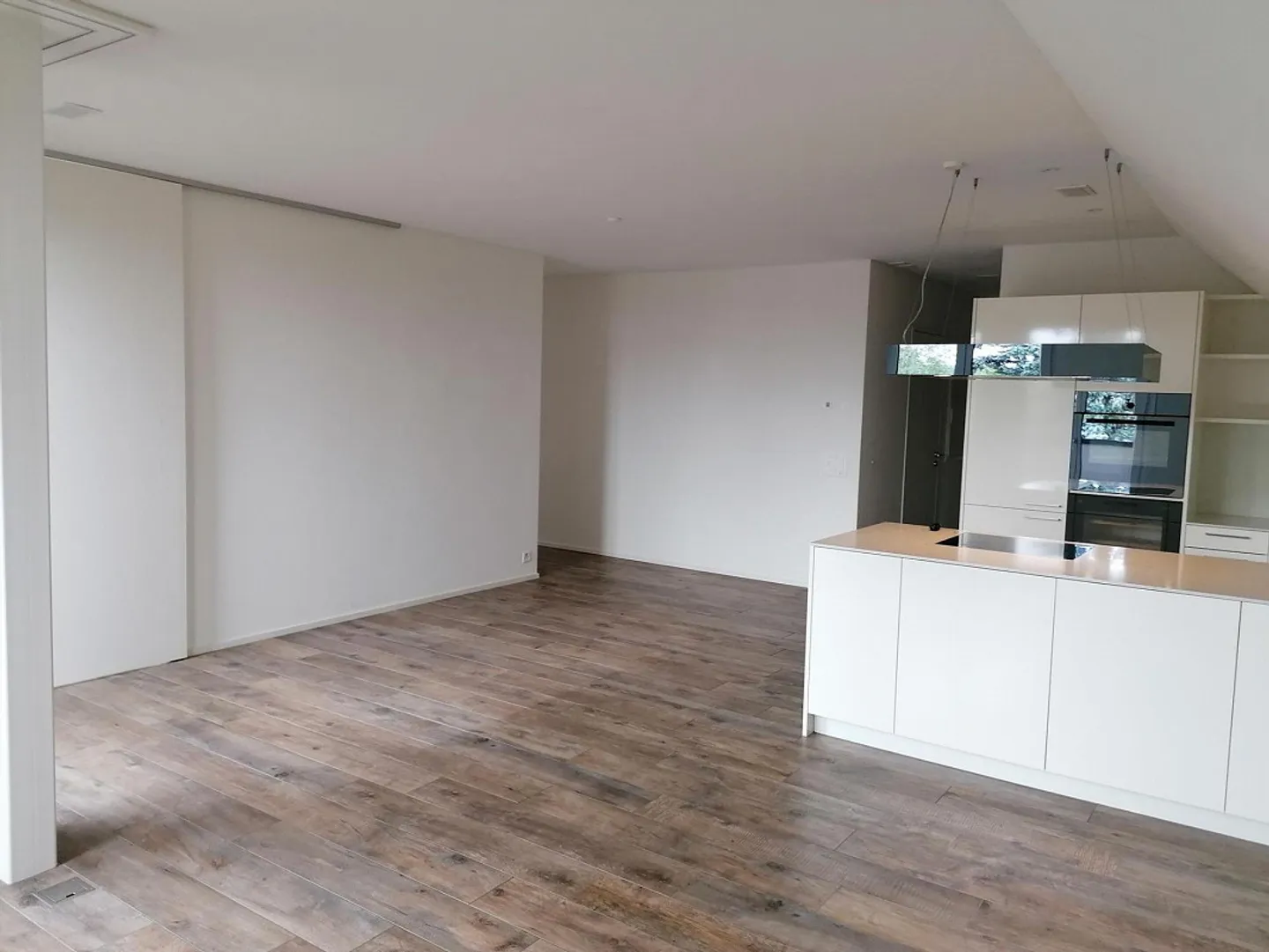 Magnifique appartement en penthouse moderne - Photo 5 sur 13