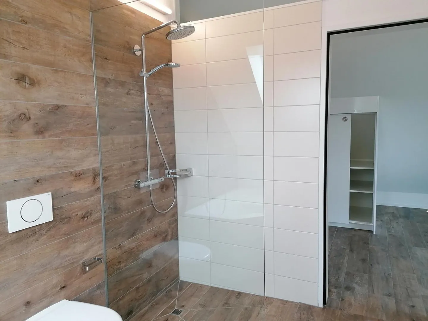 Magnifique appartement en penthouse moderne - Photo 11 sur 13