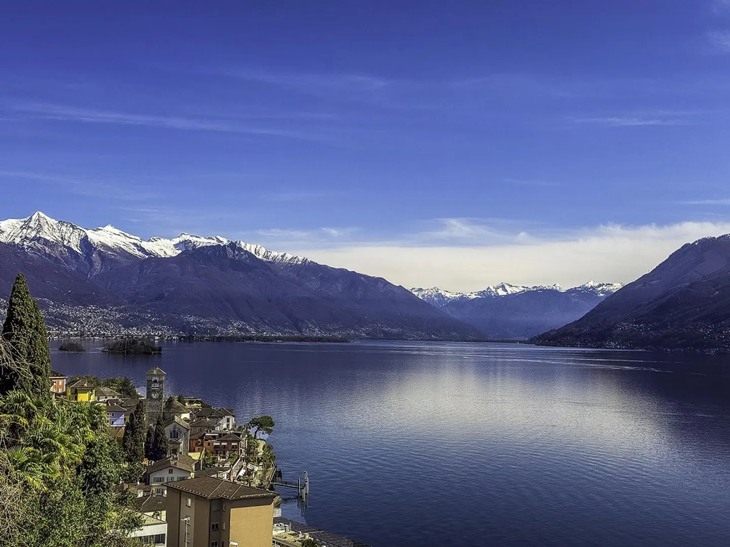 Charmant appartement de 4,5 pièces avec terrasse et vue sur le lac - Photo 2 sur 23