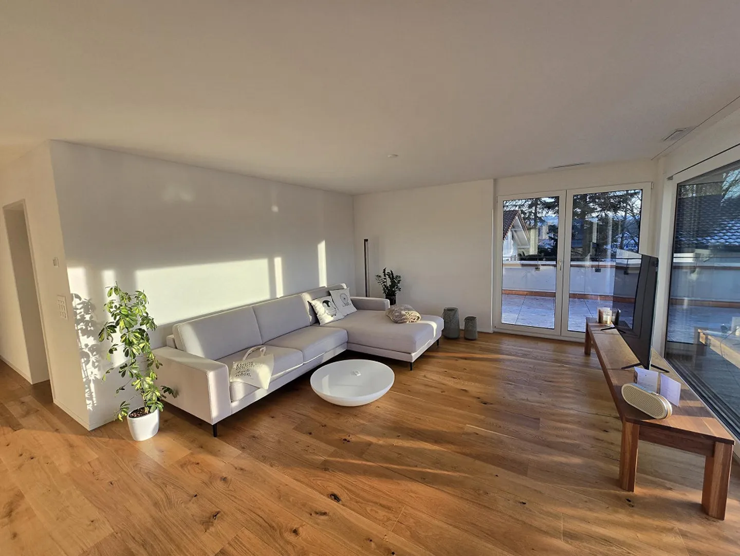 Attico di 3,5 stanze con vista sul castello di Wildegg - Foto 1 di 16