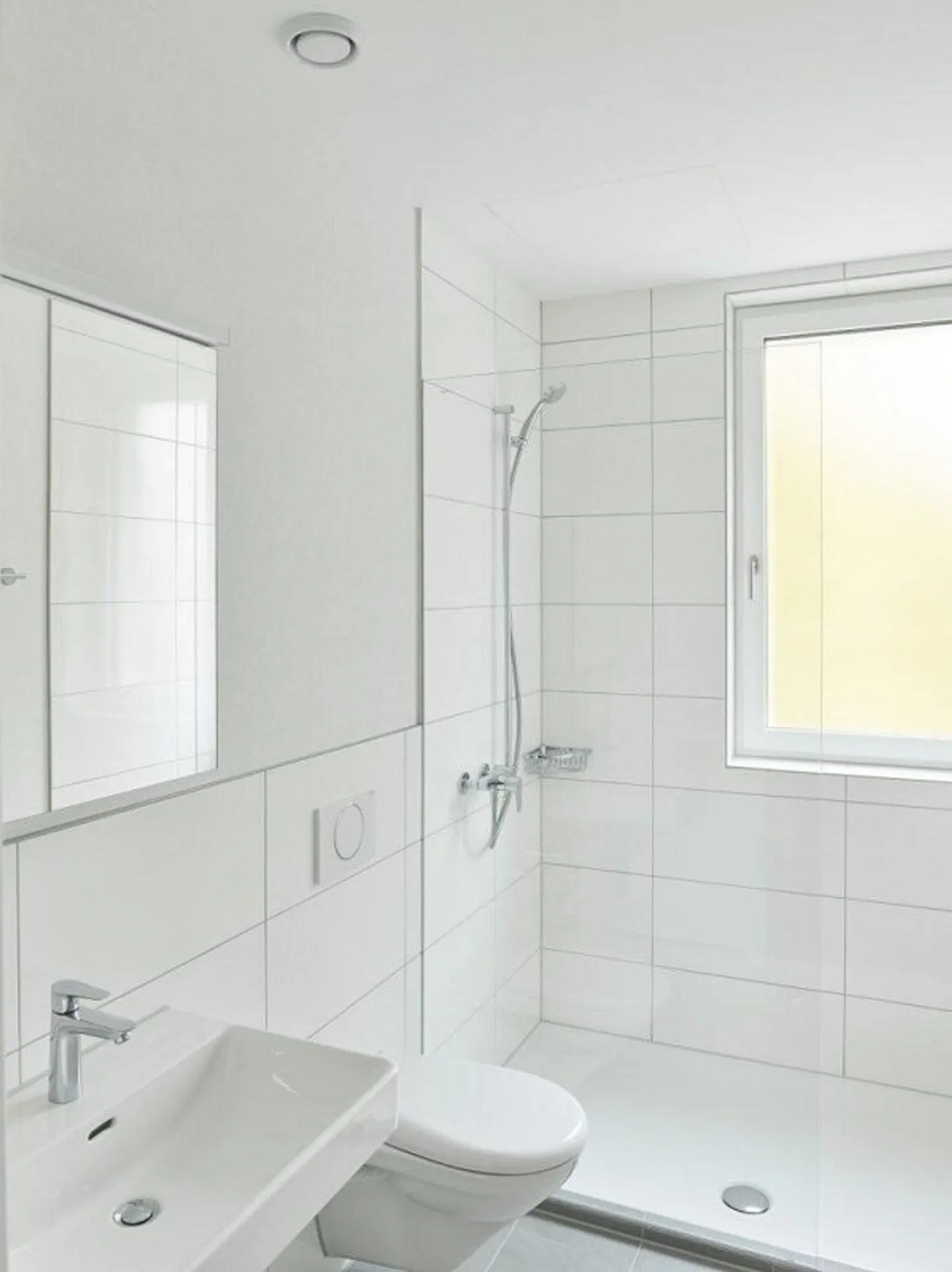 Bright 2.5-room apartment in a central location! - Photo 2 of 3