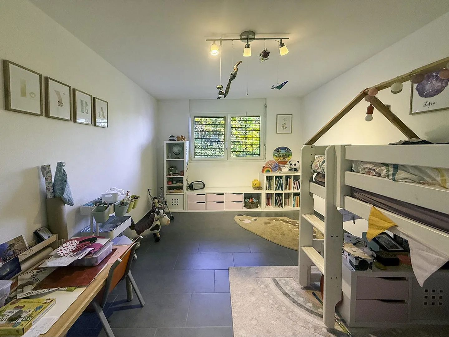 Charmant appartement de 4,5 pièces avec terrasse et vue sur le lac - Photo 15 sur 23