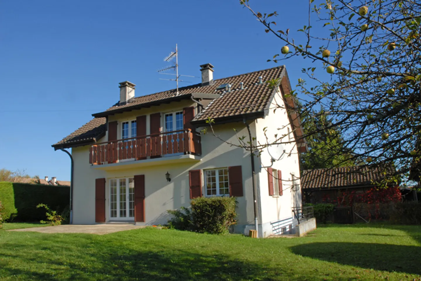 5-Zimmer-Haus - Foto 1 von 5