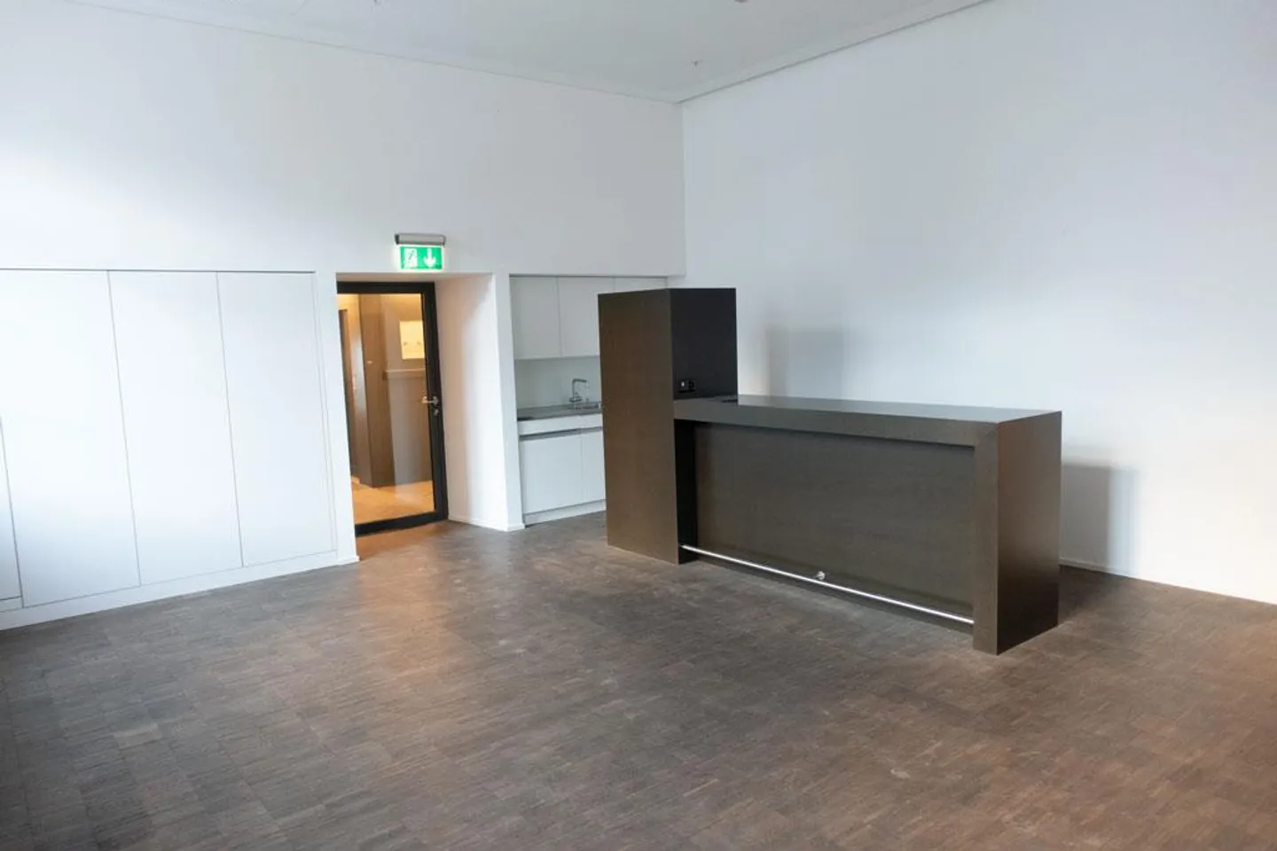 Büroraum im sanierten Fabrikgebäude mit Industriecharme zu vermieten - Photo 3 of 6