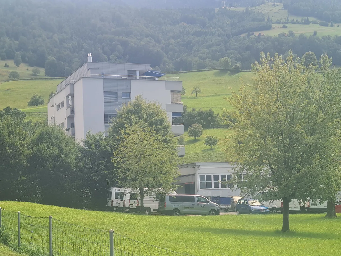 Appartement attrayant de 4,5 pièces avec vue à louer - Photo 1 sur 9