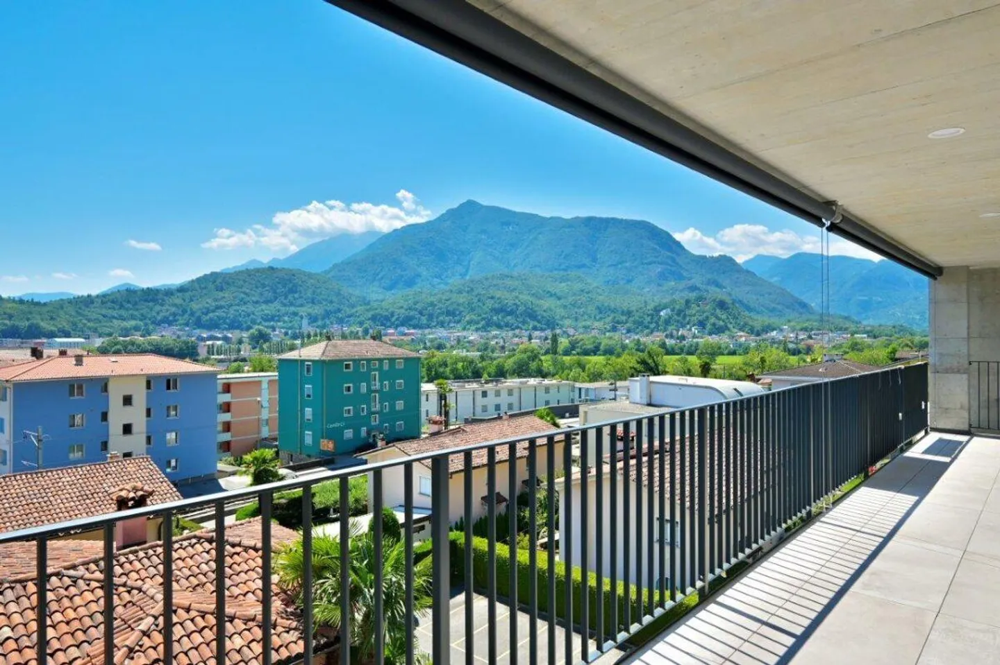 Penthouse mit Dachterrasse - Foto 2 von 12