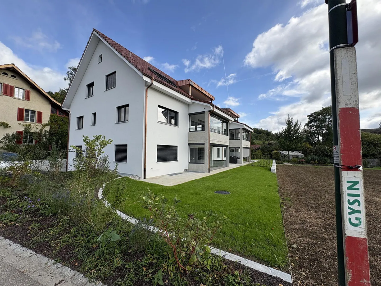 Erstvermietung:  neue Top 3.5 Zi- Dachwohnung im Zentrum von Ziefen - Foto 1 von 9