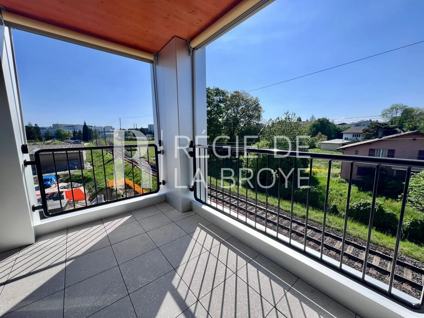 Appartement neuf de 2,5 pièces à Estavayer-le-Lac - Photo 2 sur 8