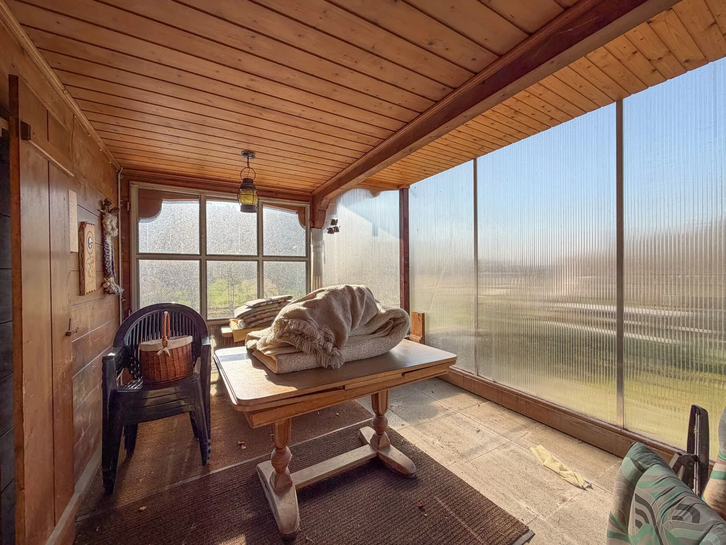 Chalet affascinante con grande potenziale su un ampio lotto - Foto 6 di 15