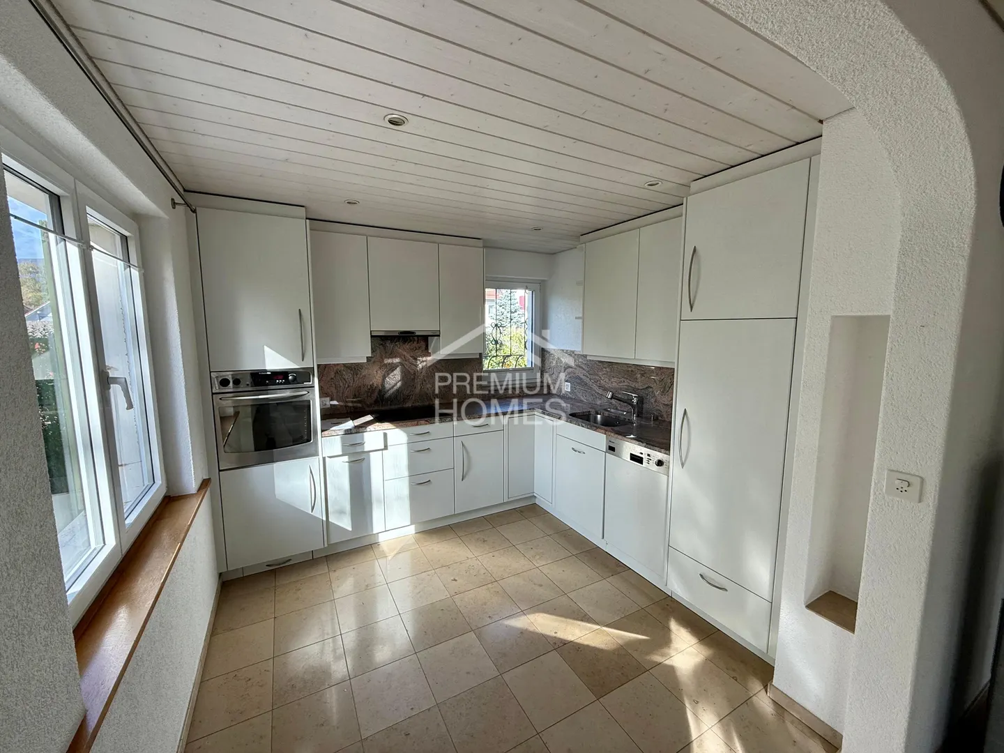 Charming single-family house for temporary rent!! - Photo 3 of 9