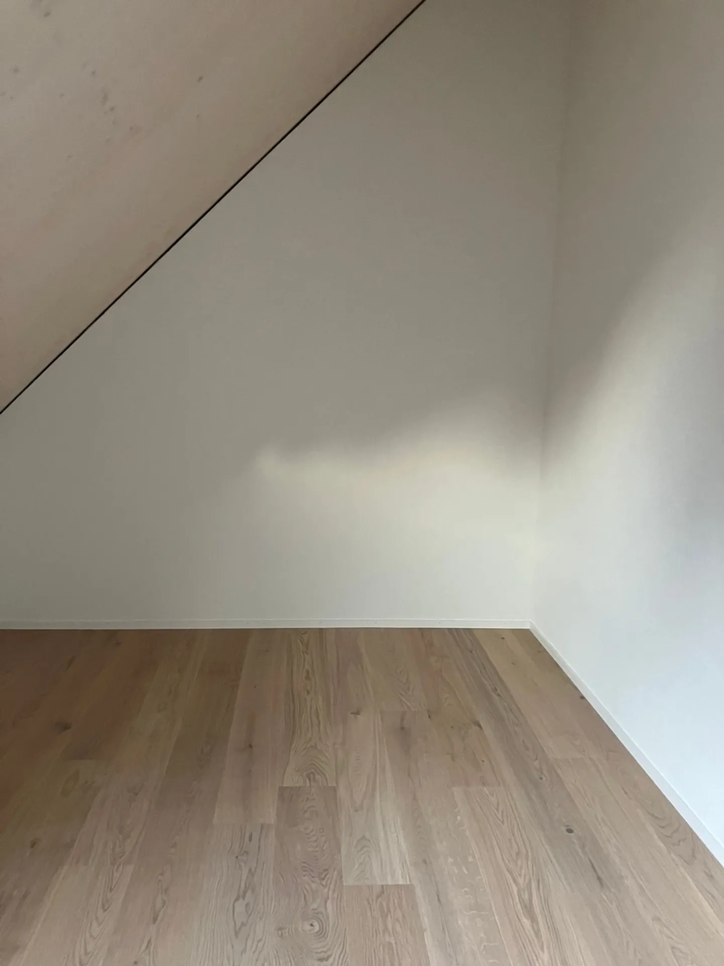 «Moderne 5.5-Zimmer Maisonette-Wohnung mit Balkon in Muri» - Foto 5 von 13