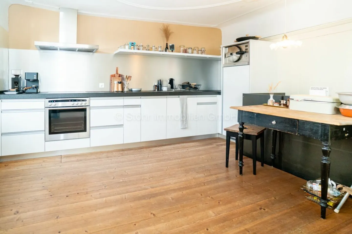 Historical single or multi-family house in the heart of Diessenhofen - Photo 2 of 20