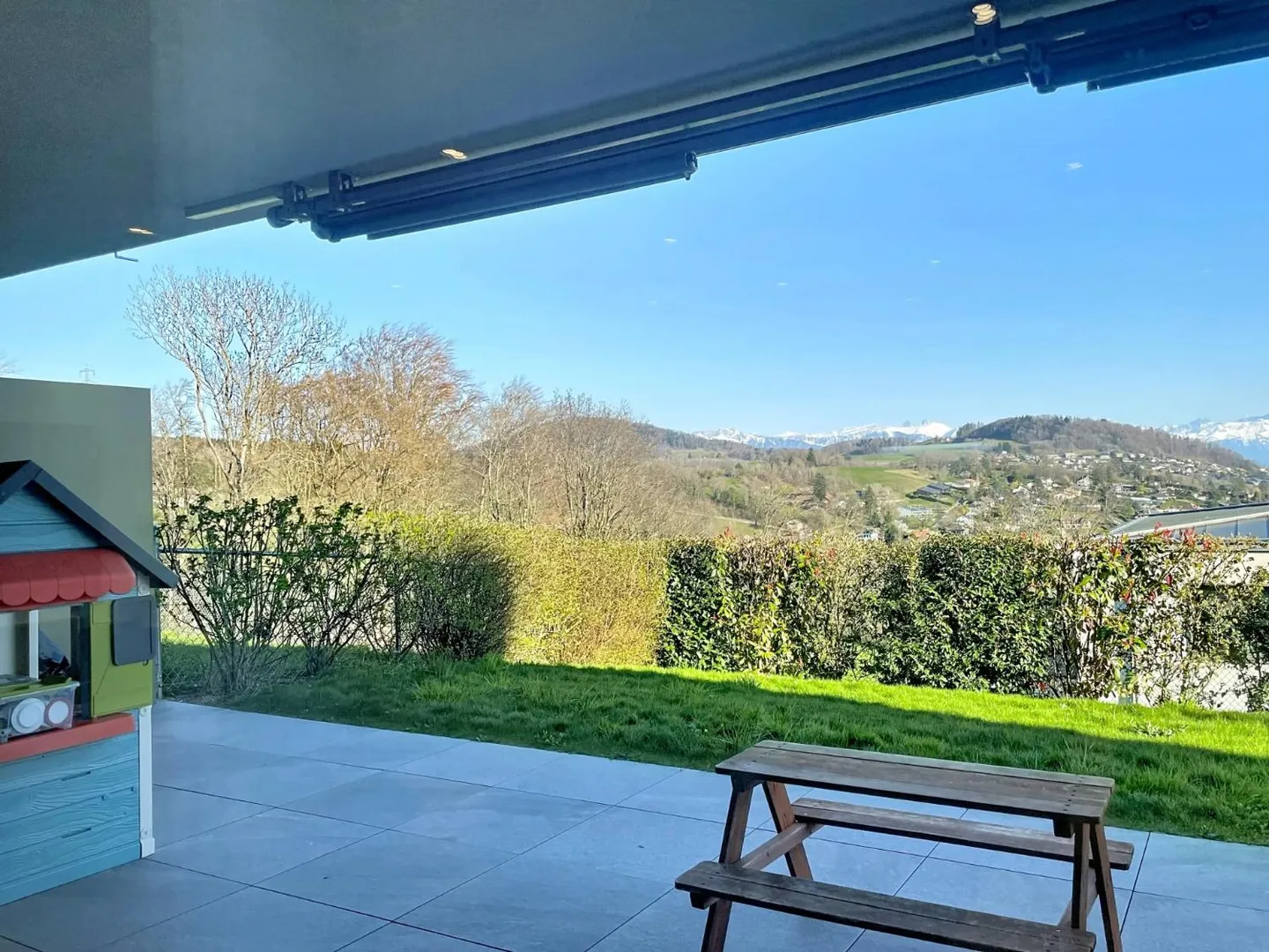 4,5 Zimmer sonnige Wohnung mit Garten und Aussicht - Foto 9 von 11