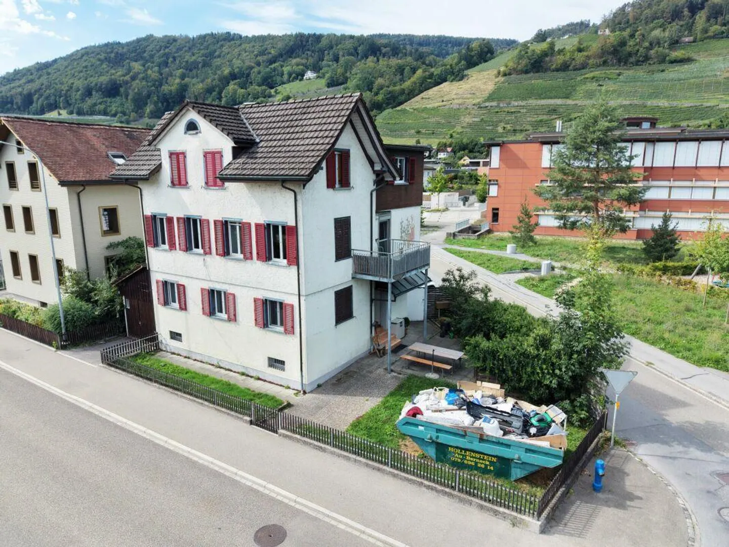 Ex Casa di Ricamo con Molto Potenziale e Carattere - Foto 2 di 20