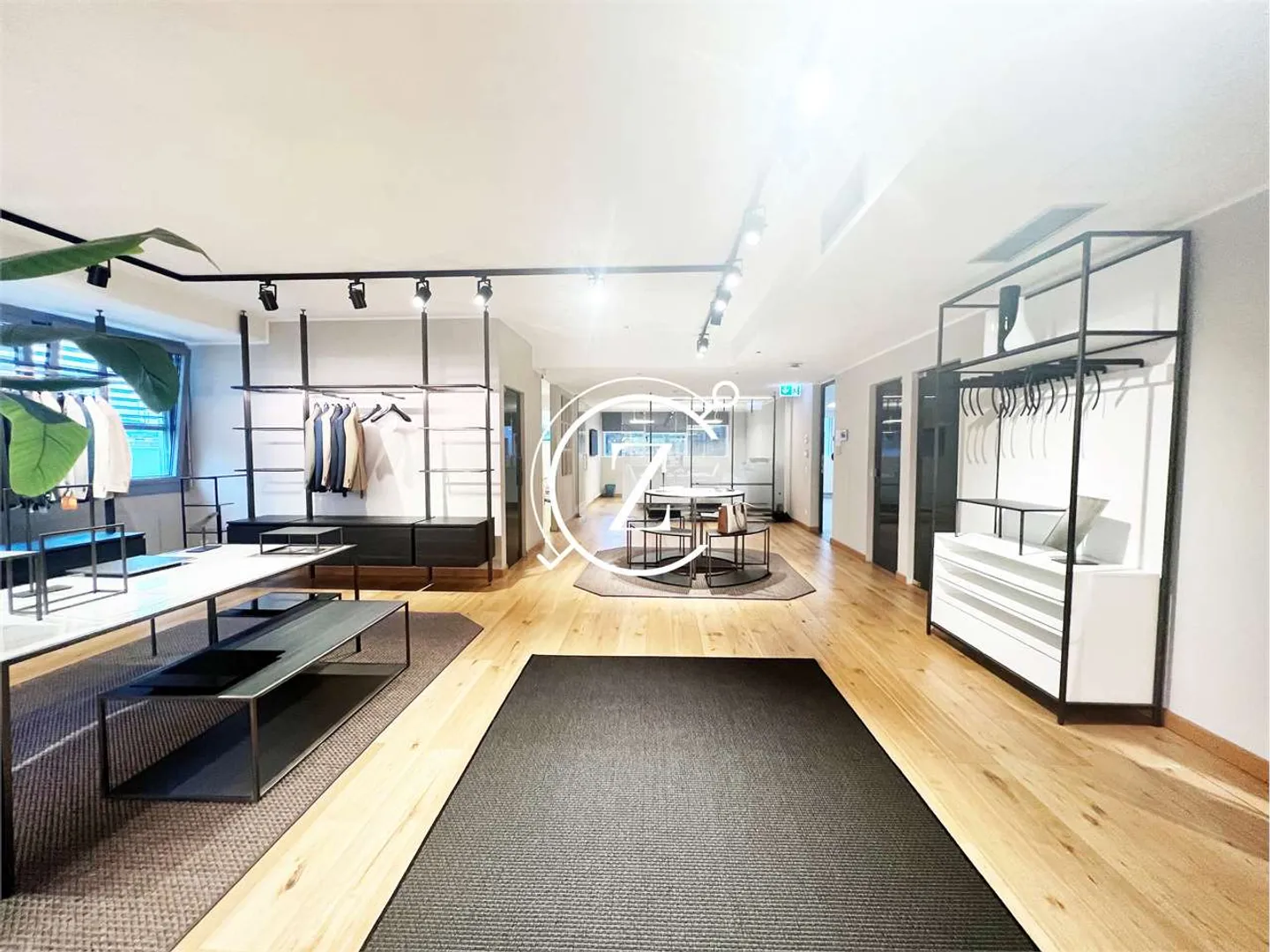 Büro mit Showroom / Gewerberaum - Foto 3 di 6