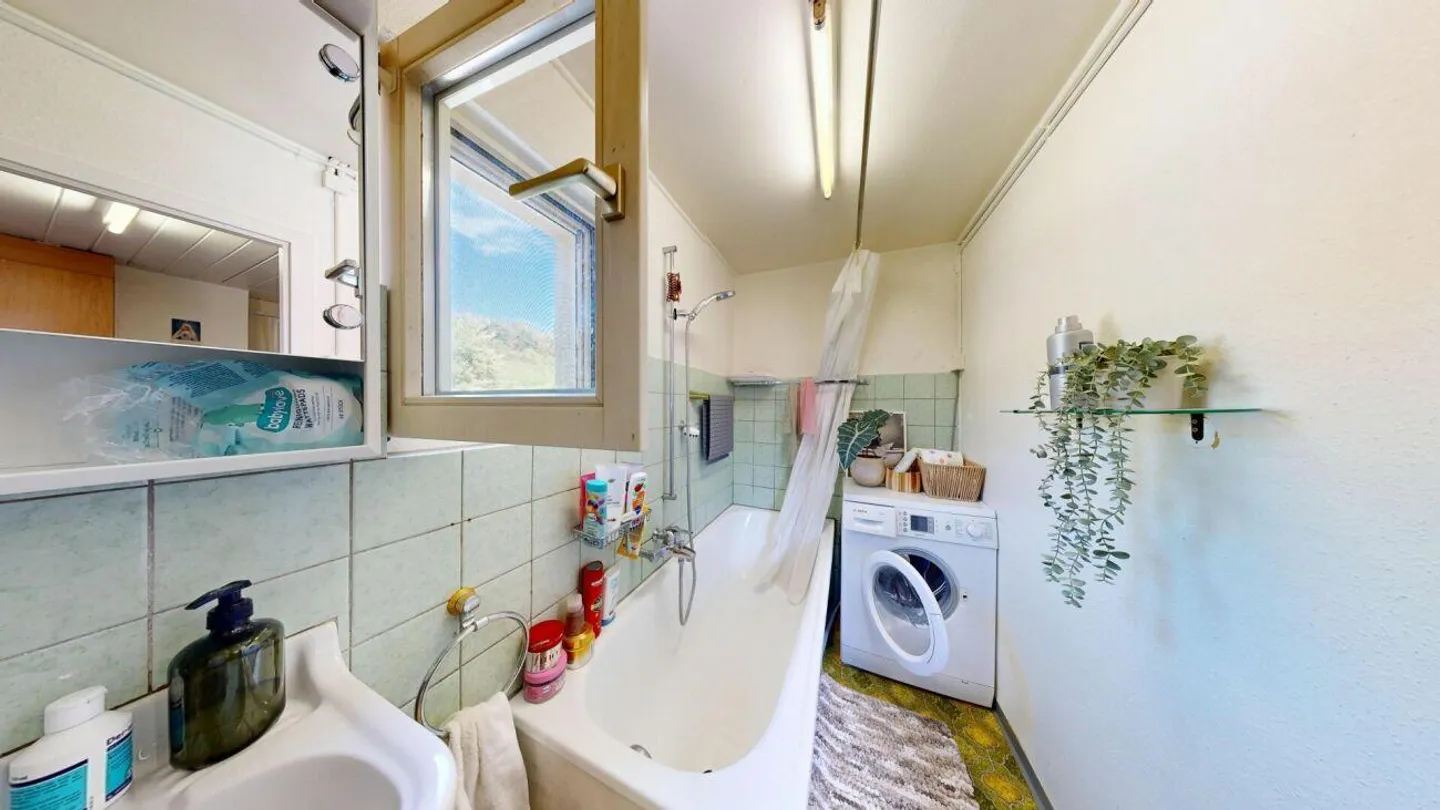 Ex Casa di Ricamo con Molto Potenziale e Carattere - Foto 19 di 20
