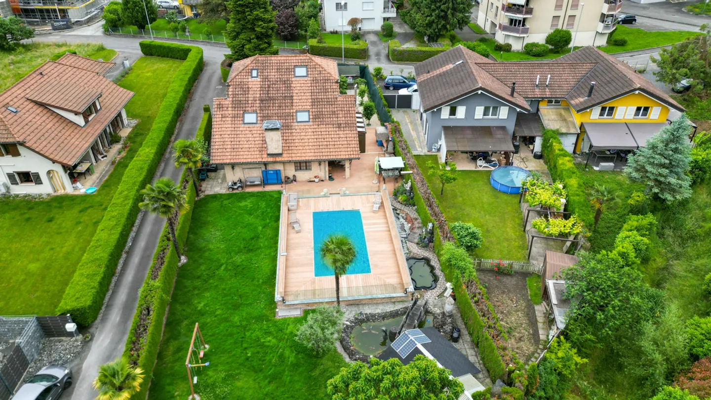 BOUVERET - BELLE VILLA INDVIDUELLE 8 PIECES AVEC PISCINE ET JARDIN - Photo 2 sur 13