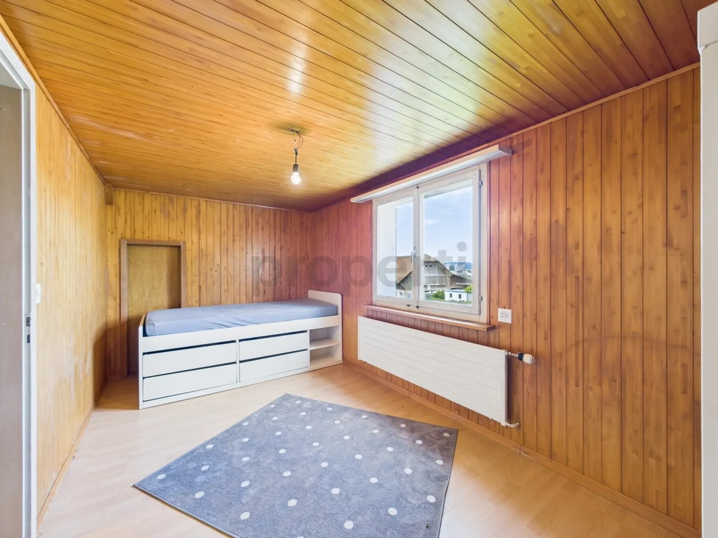 Charming 5-room maisonette with modern amenities in Kaltbrunn - Photo 7 of 10