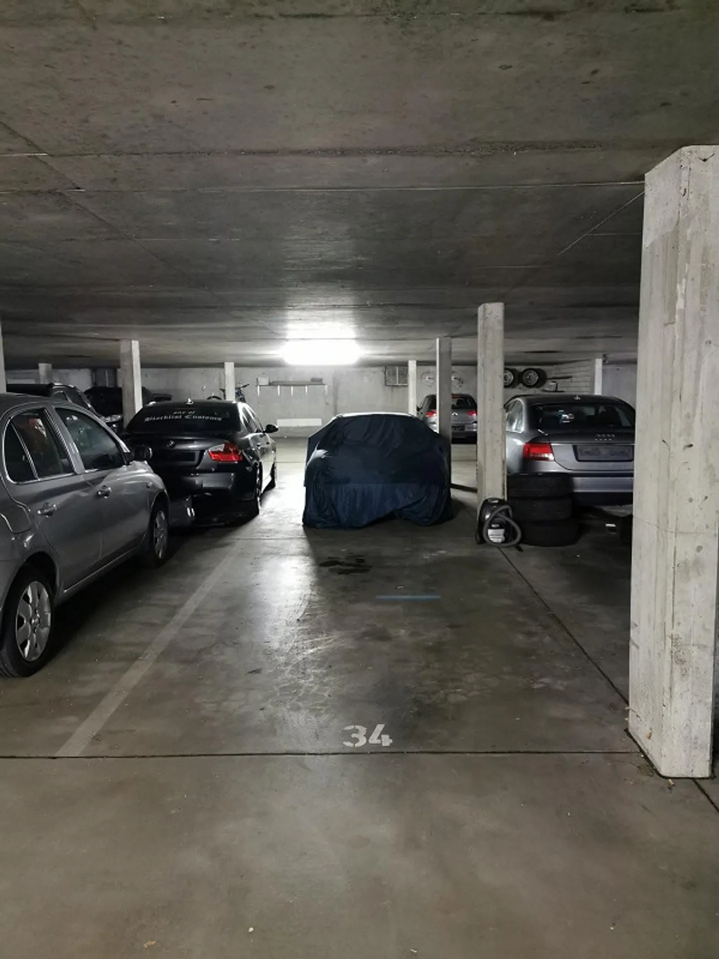Garage à louer - Photo 2 sur 3