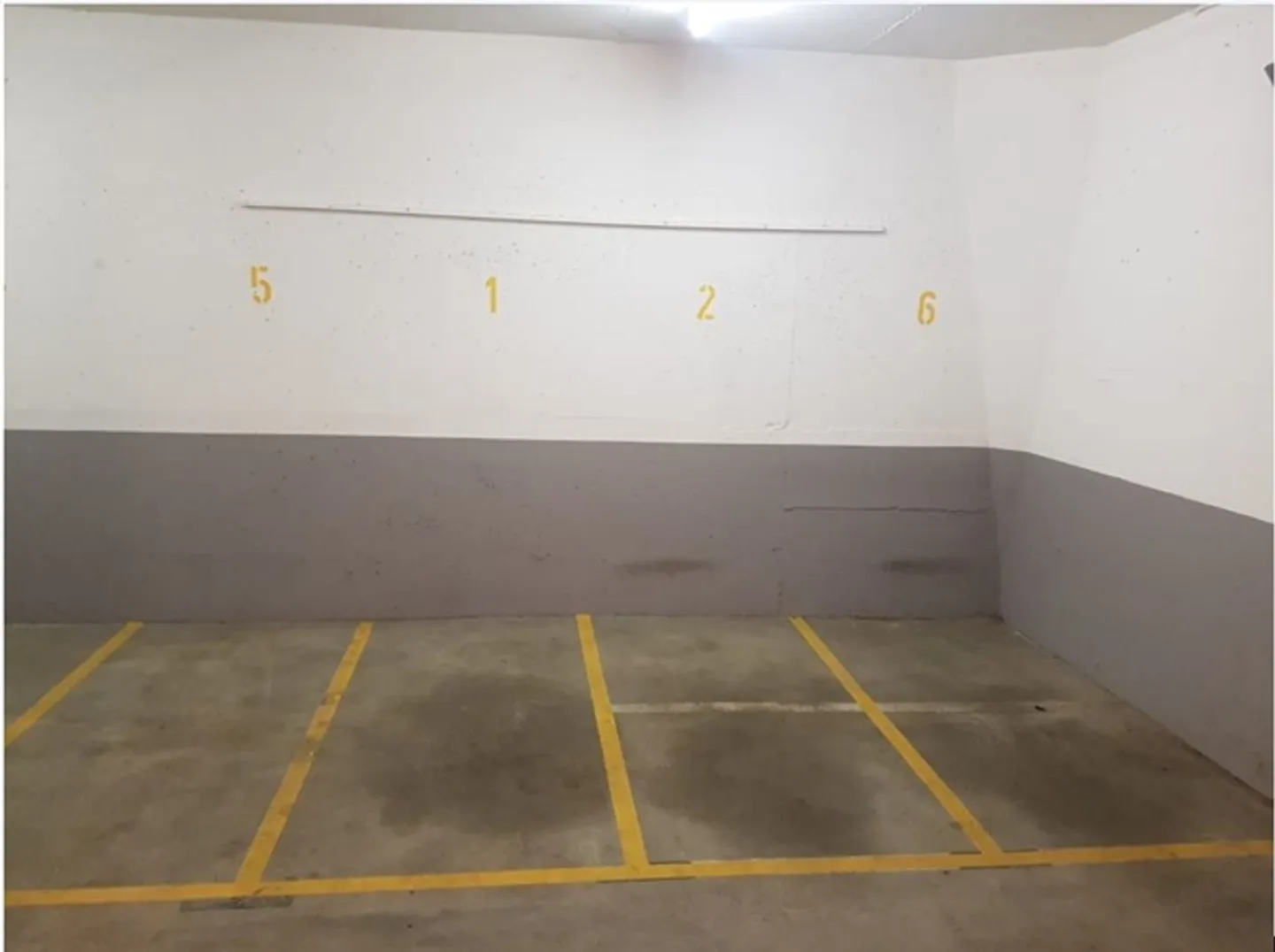 Motorradparkplatz Nähe Luzernerring - Foto 1 von 1