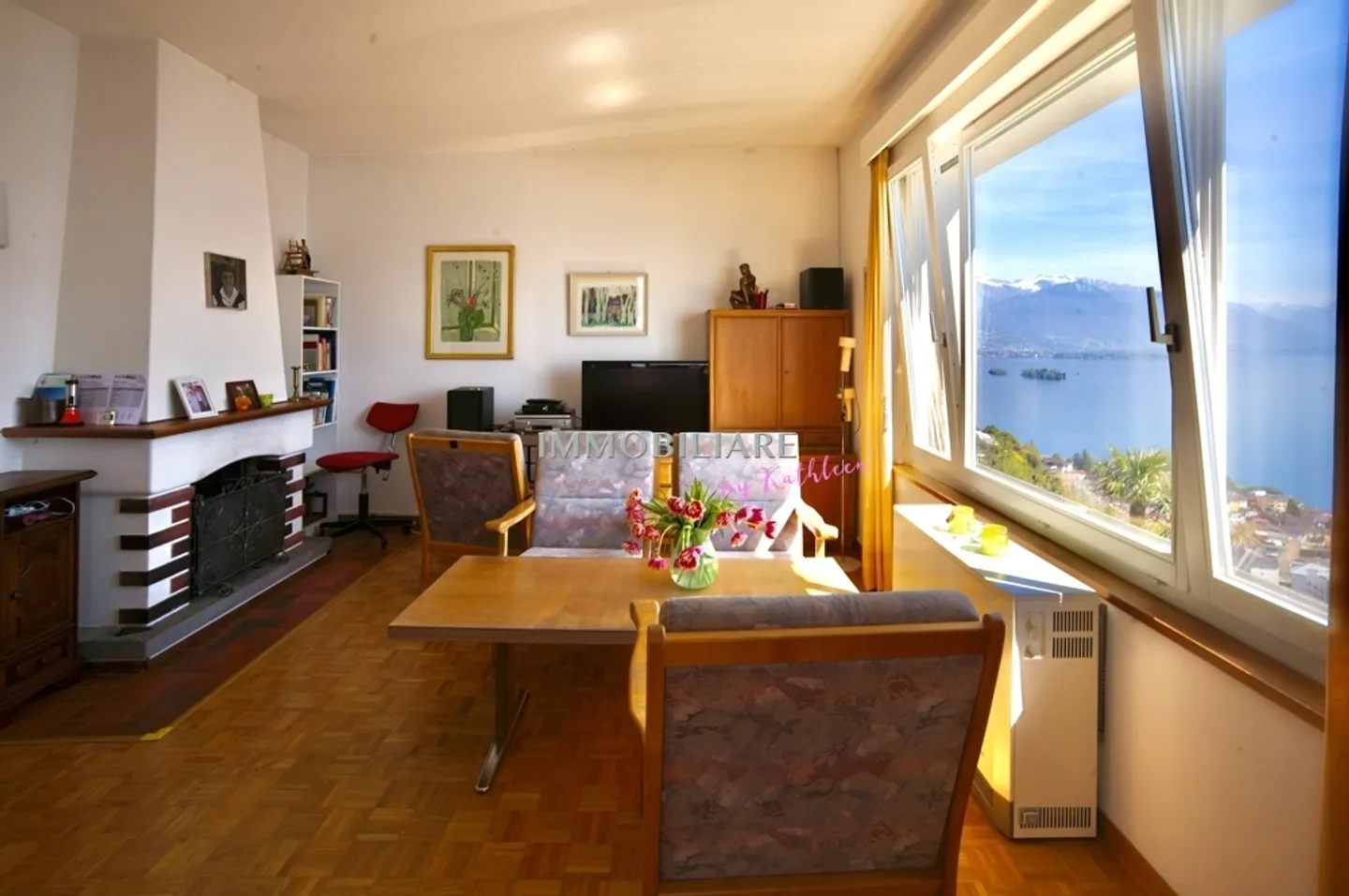 Holiday home with fantastic, unobstructed lake view, garden + garage - Photo 4 of 13