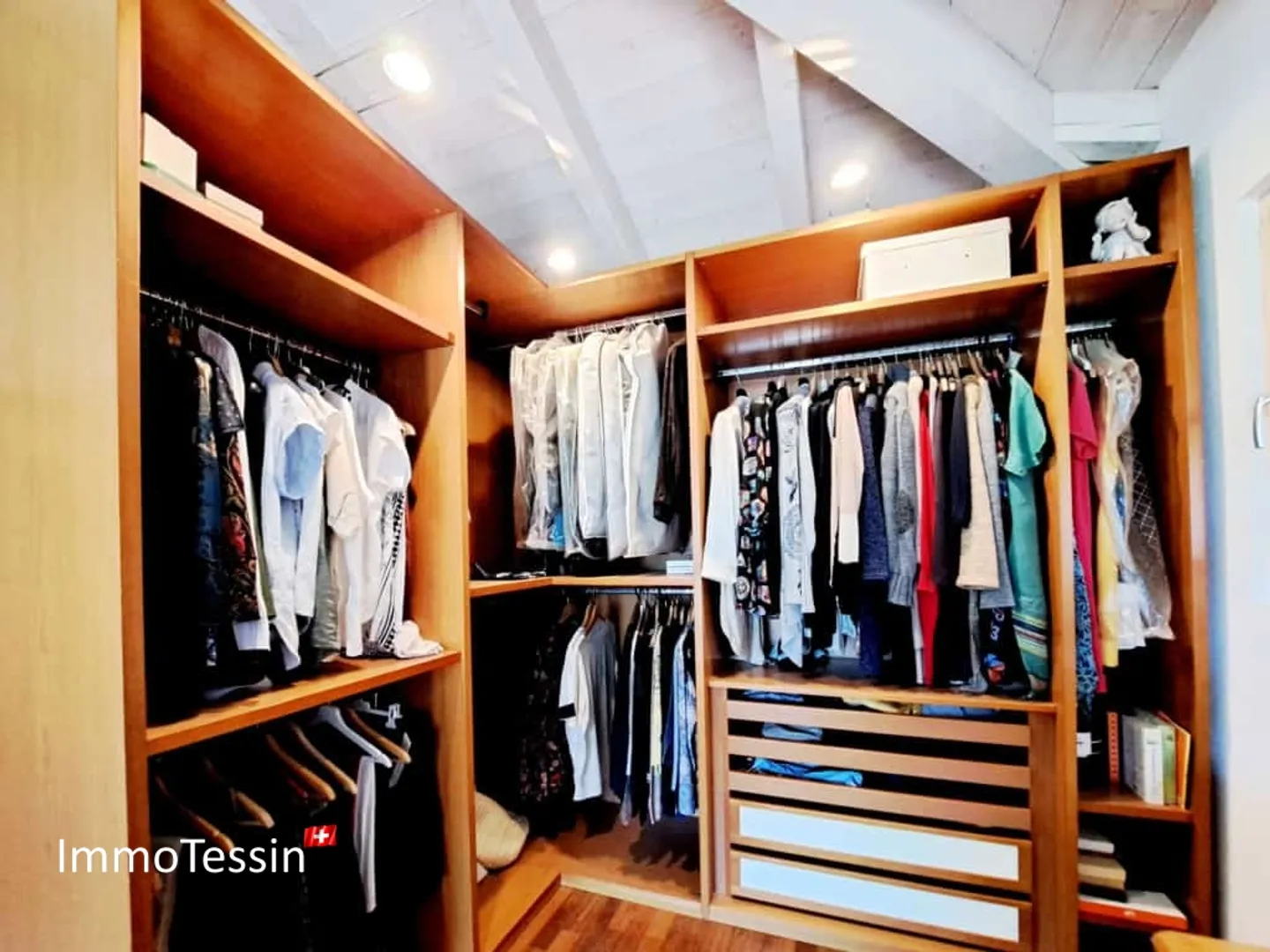 Villa di lusso esclusiva e straordinaria in mezzo a un bellissimo scenario naturale con vista sul Monte Rosa - Foto 12 di 13