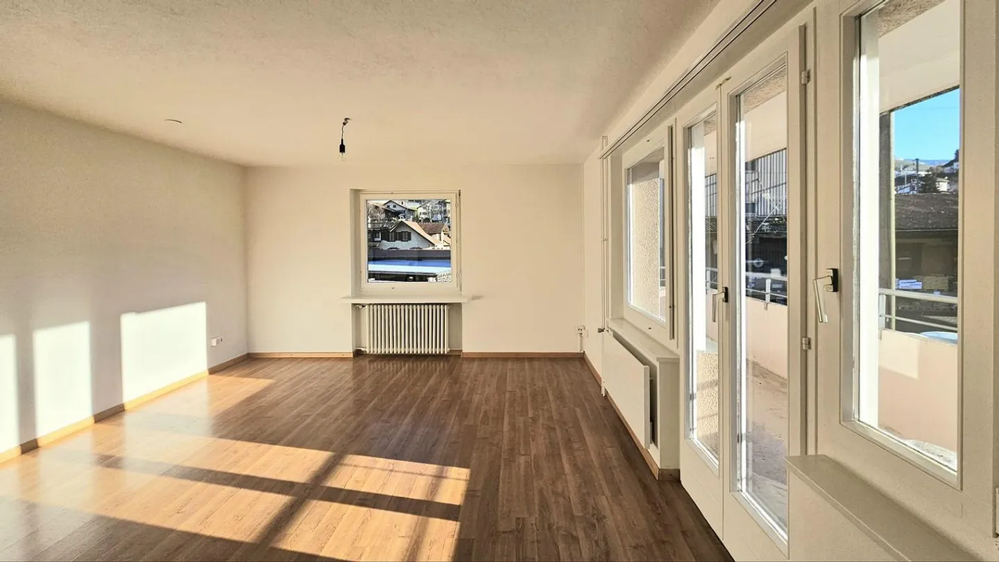 Appartement lumineux, fraîchement peint avec balcon ensoleillé ... - Photo 5 sur 13