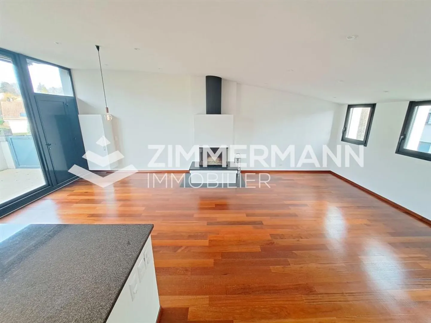 Attic, 4, 124 - Photo 4 of 10