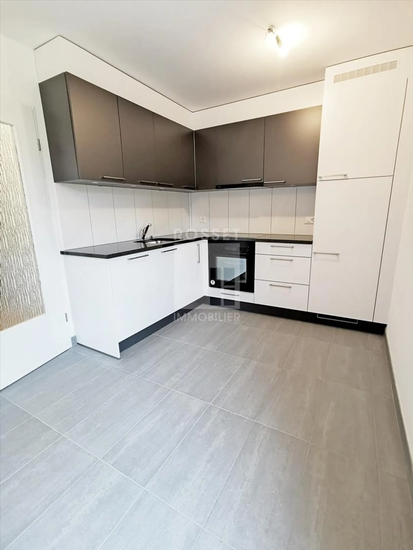 Appartement 2.5 pièces - Photo 2 sur 7