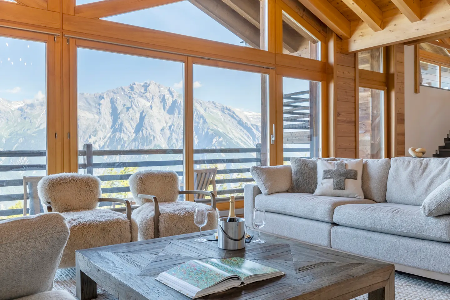 Chalet mit atemberaubendem Alpenblick - Foto 3 von 23