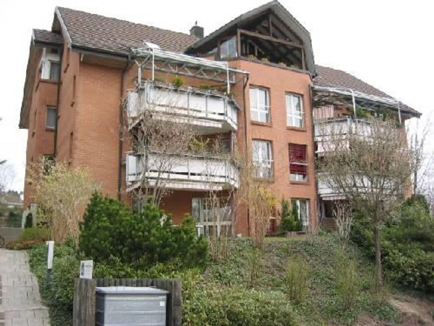 Attractive apartment in a quiet location - Photo 1 of 8