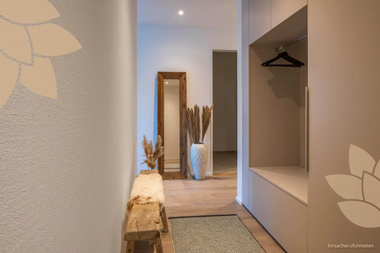 HIRSACHER: Arrive. Breathe. Be at home - Photo 8 of 9