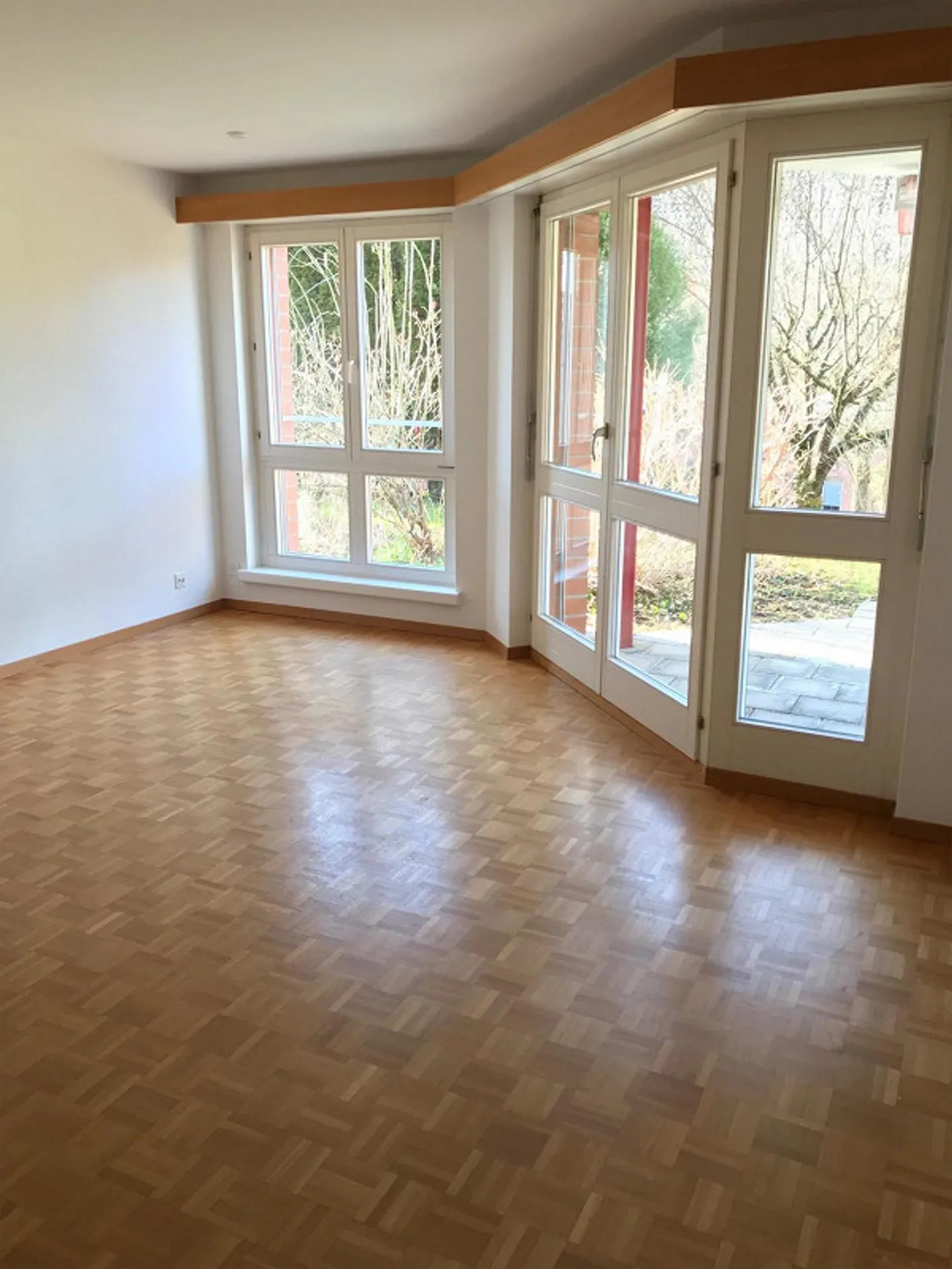 Attractive apartment in a quiet location - Photo 2 of 8