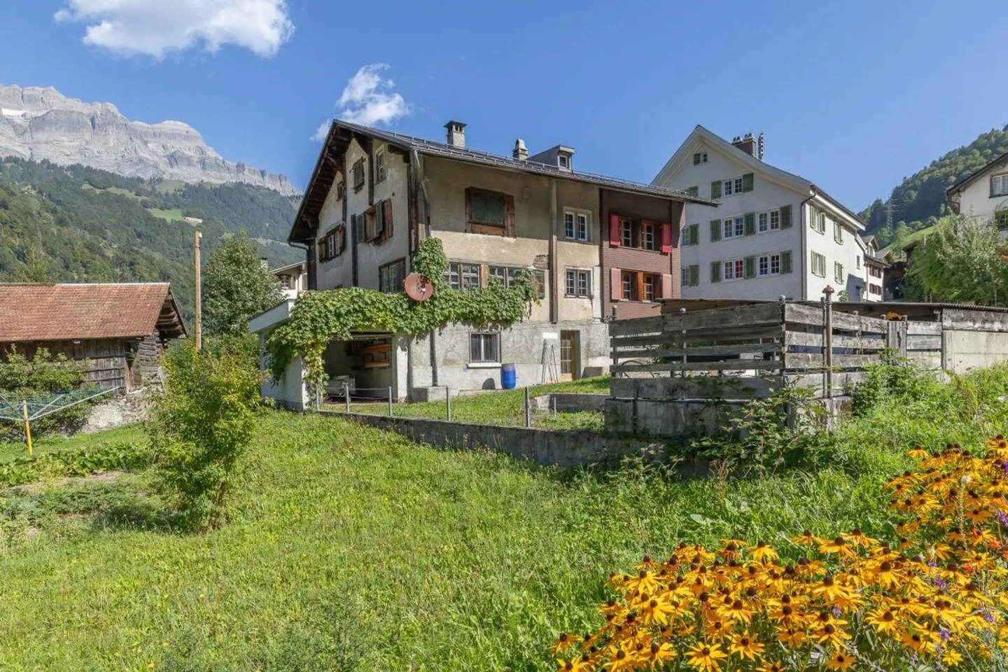 Doppeleinfamilienhaus mit Potenzial - Foto 11 von 12