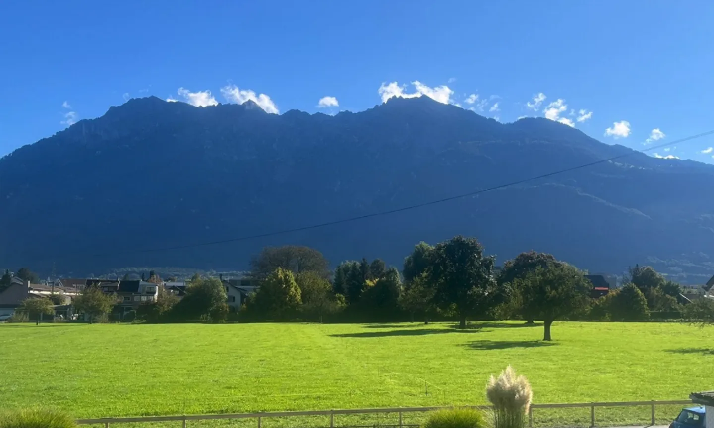 Apartment for rent - Photo 2 of 2