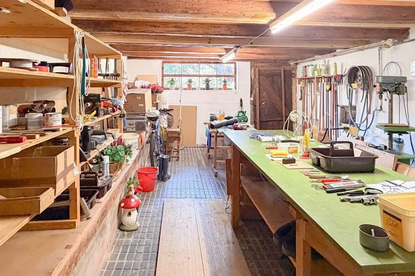 Gepflegtes Bauernhaus aus alten Zeiten - Foto 8 von 13