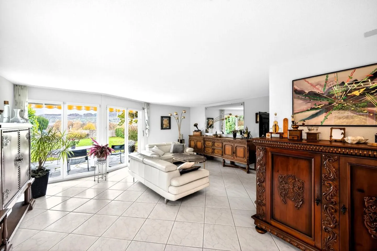 Such a beautiful single-family house in a quiet location! - Photo 5 of 17