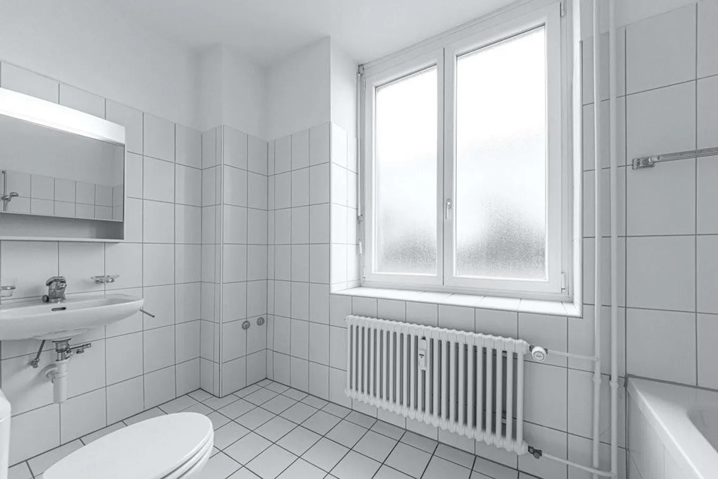 Spacious Living Space for Young Couple - Photo 4 of 8