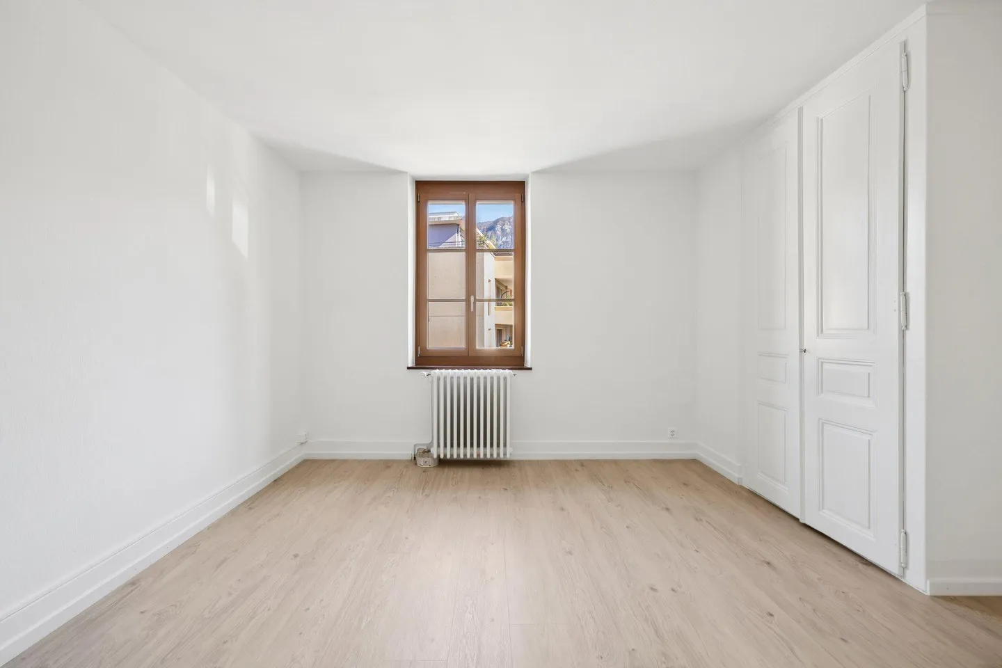 Renovated Apartment with View - Photo 7 of 9