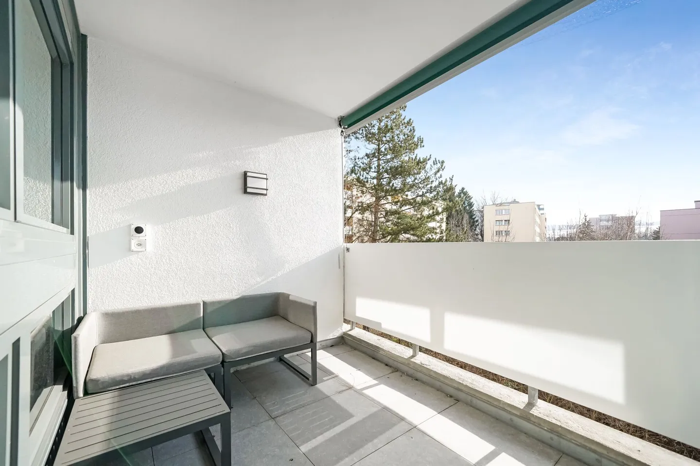 Un gioiello ristrutturato con gusto, pronto ad accoglierti - Foto 5 di 13