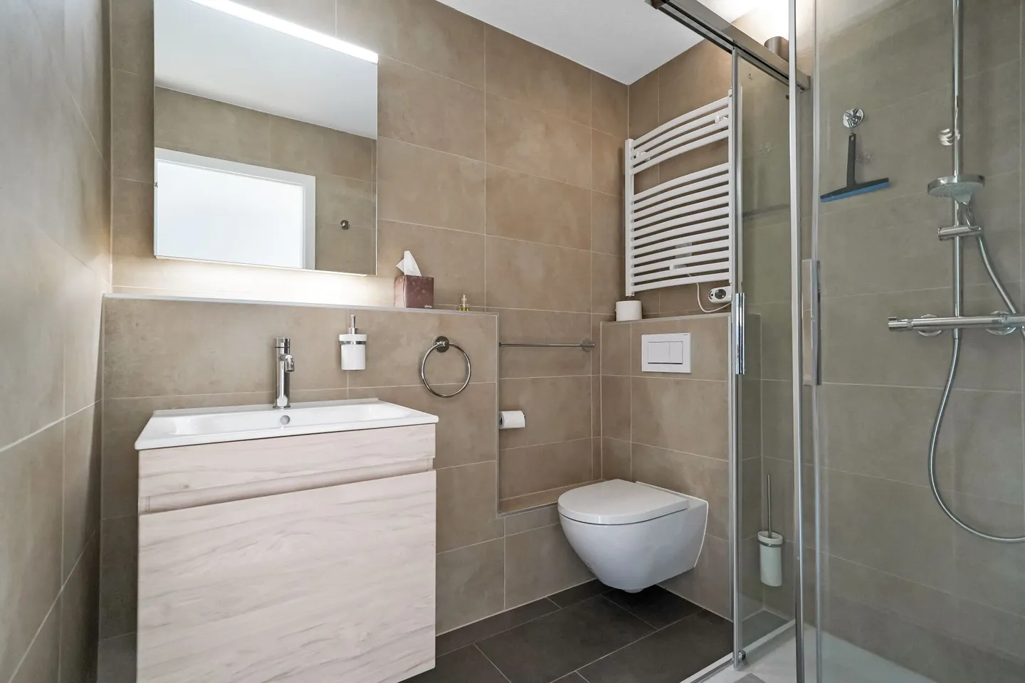 Un gioiello ristrutturato con gusto, pronto ad accoglierti - Foto 12 di 13